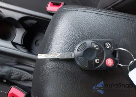 2015 Ford Focus Se z USA, uszkodzony, nr VIN 1FADP3F21FL385007